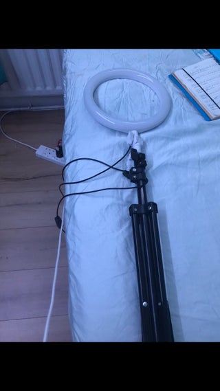 Ring light