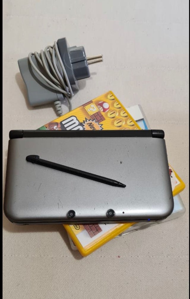Nintendo 3DS XL
