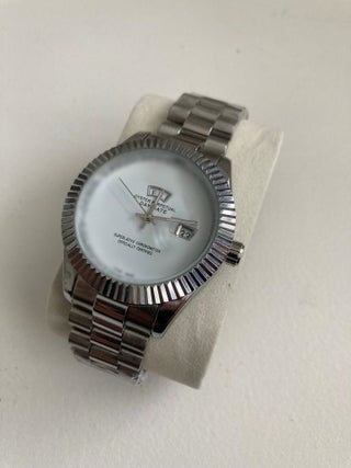 Mens luxury watch